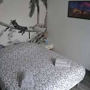  Bed & Breakfast La Petite Bicoque